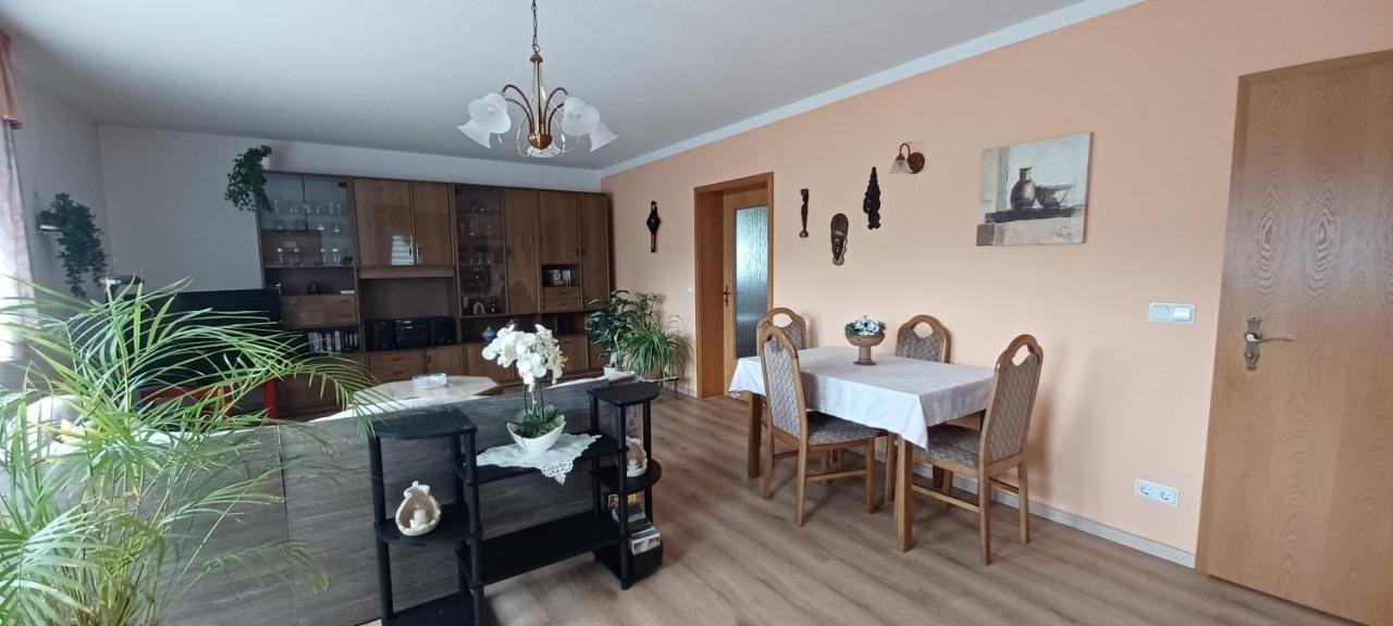Haseltal Apartment Suhl Bagian luar foto